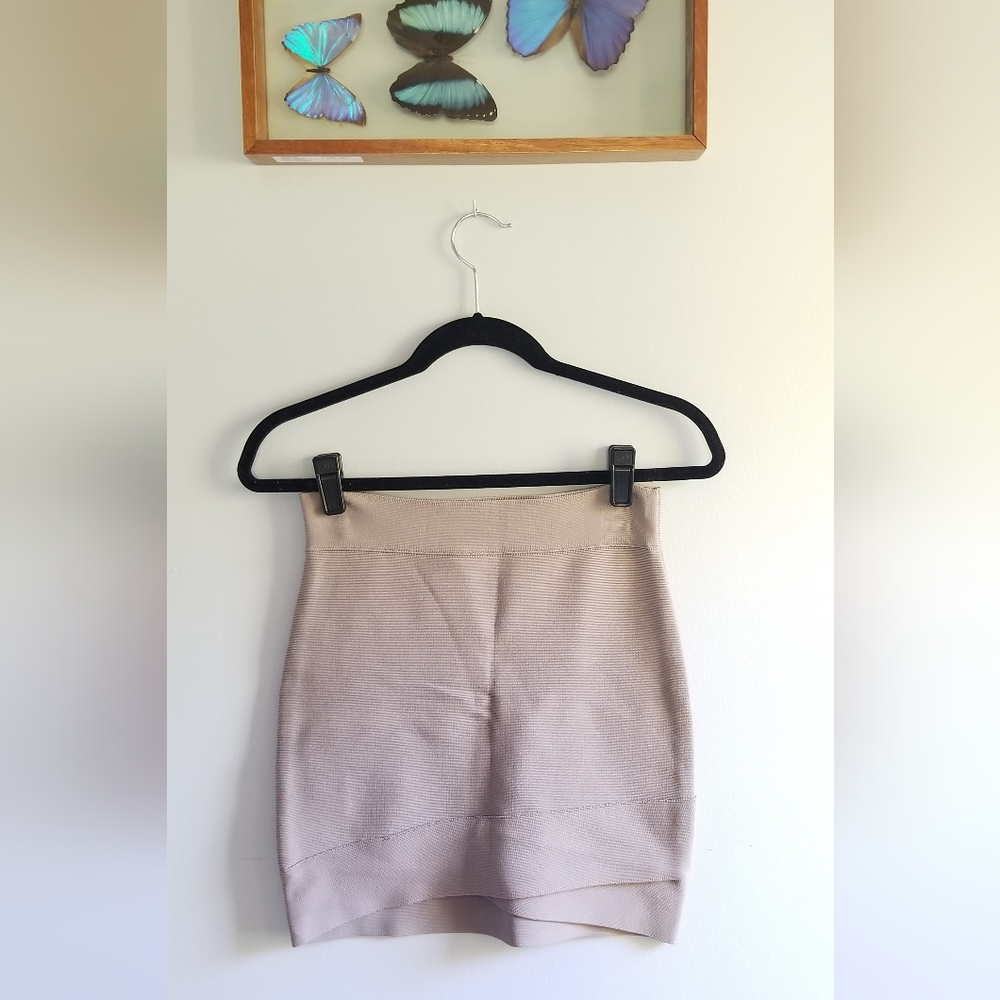 BCBGMaxAzria • Beige Bandage Mini Skirt